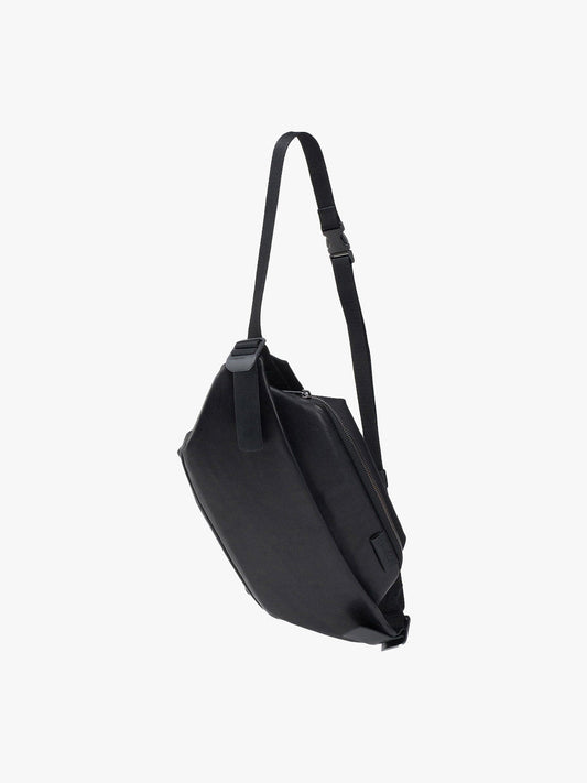 Isarau M Alias Leather Black