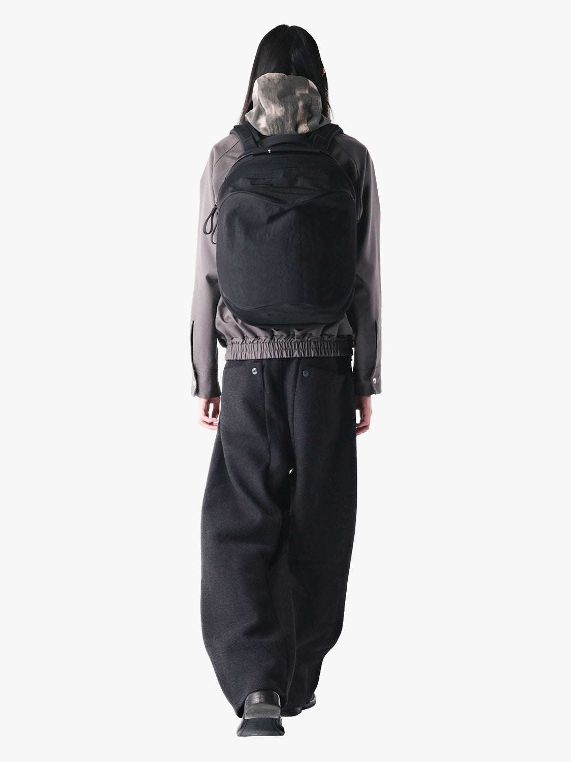 Elvo Carbon Black