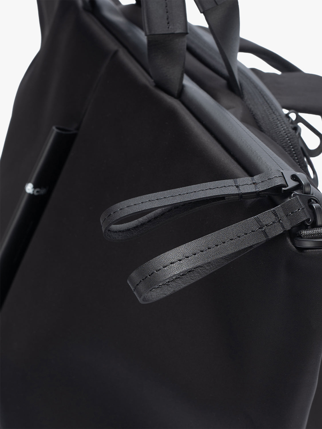 Tamu Sleek Black